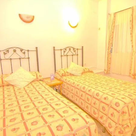 Marbella Cottage 马尔韦利亚