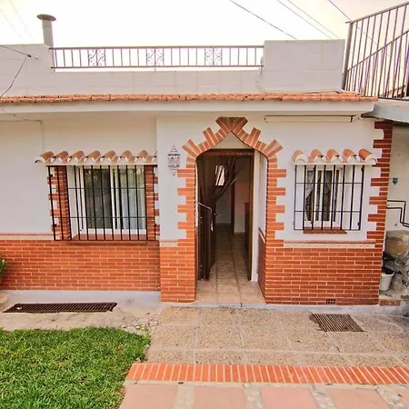 公寓 Marbella Cottage 马尔韦利亚